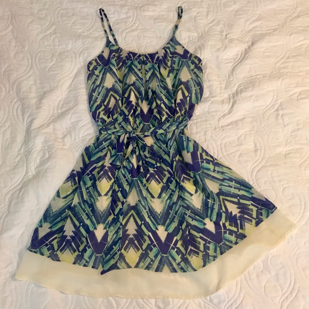 Forever 21 Women’s SunDress. Blue, Green and Cream Print.  Light & Breezy.  XS
